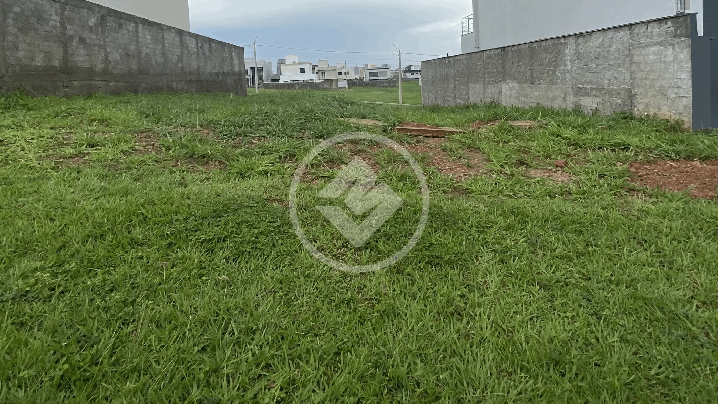 Terreno Condomínio Jardins Bolonha, Senador Canedo - GO — foto 1