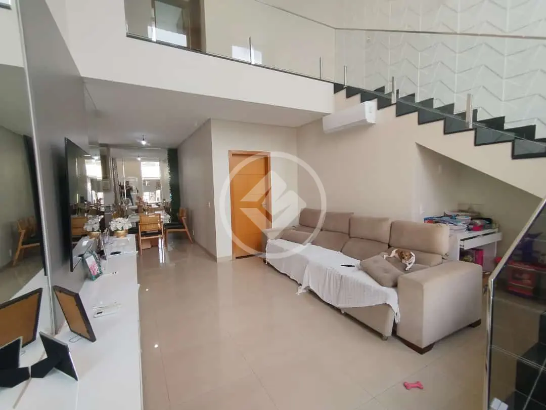 Sobrado 4 quartos no Jardim Balneário Meia Ponte, Goiânia — foto 3 de 6