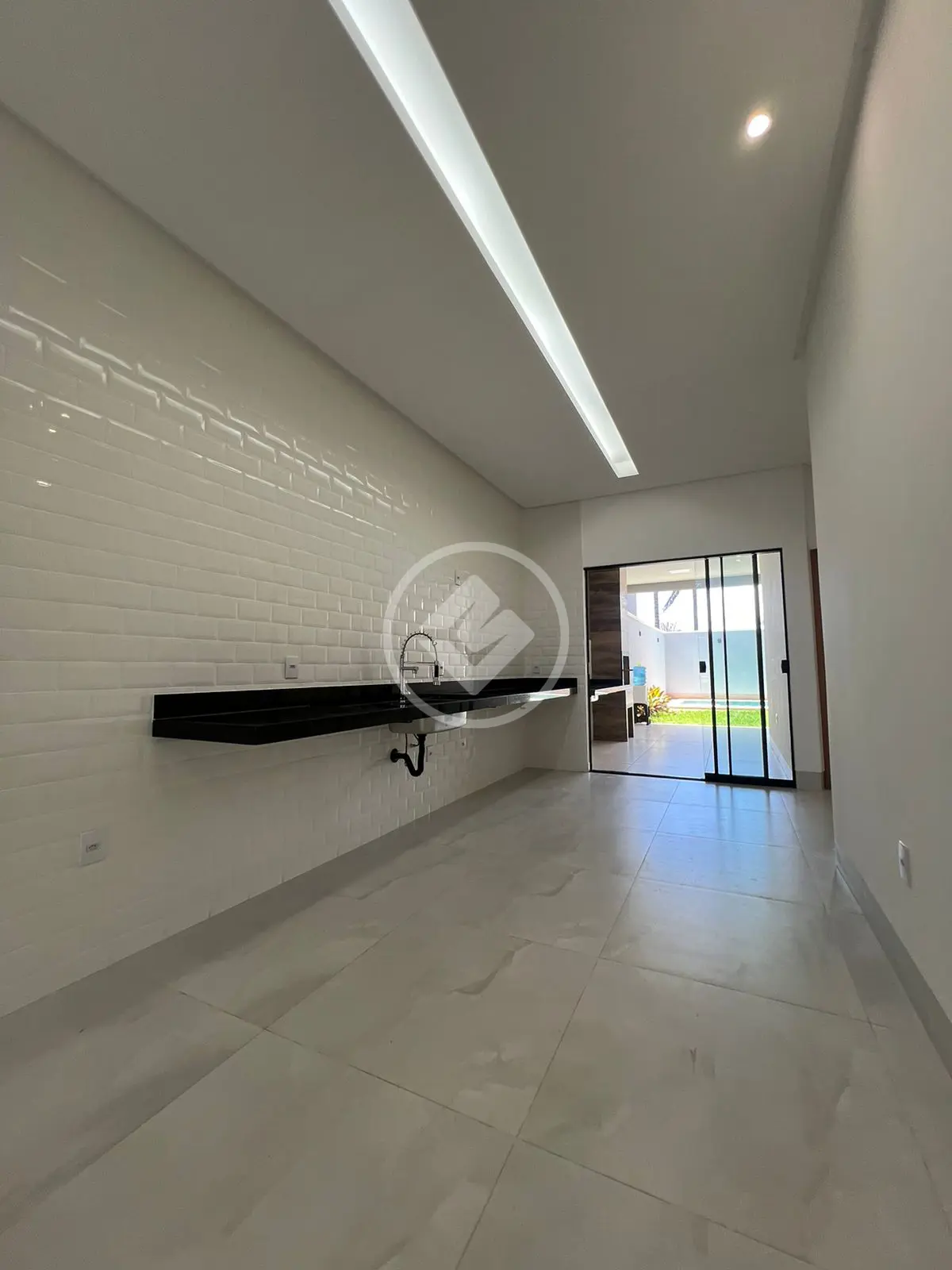 Casa 3 quartos no Jardim Helvecia, Aparecida de Goiânia — foto 3 de 6