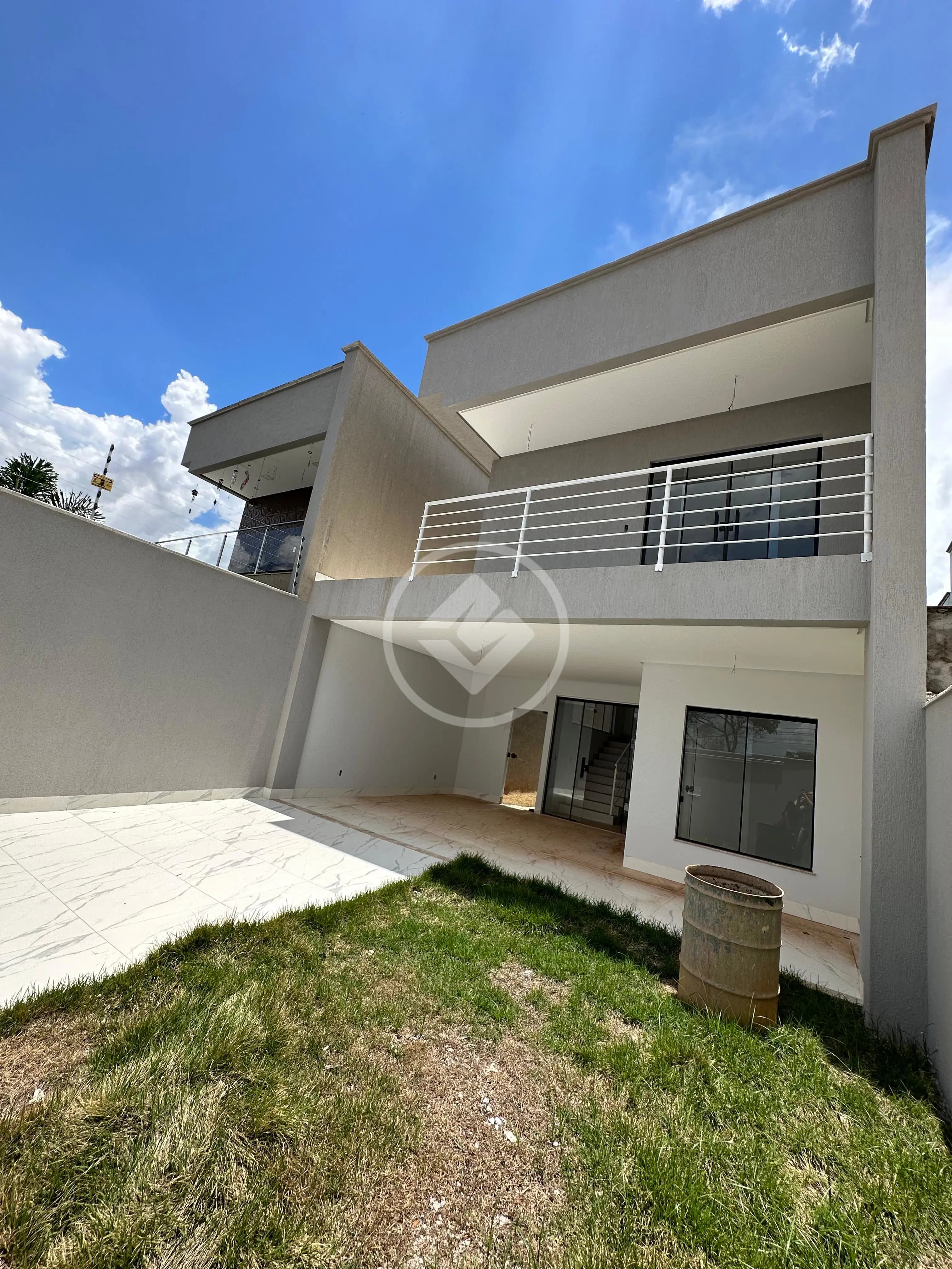 Sobrado 3 quartos no Bairro Ilda, Aparecida de Goiânia — foto 2 de 6
