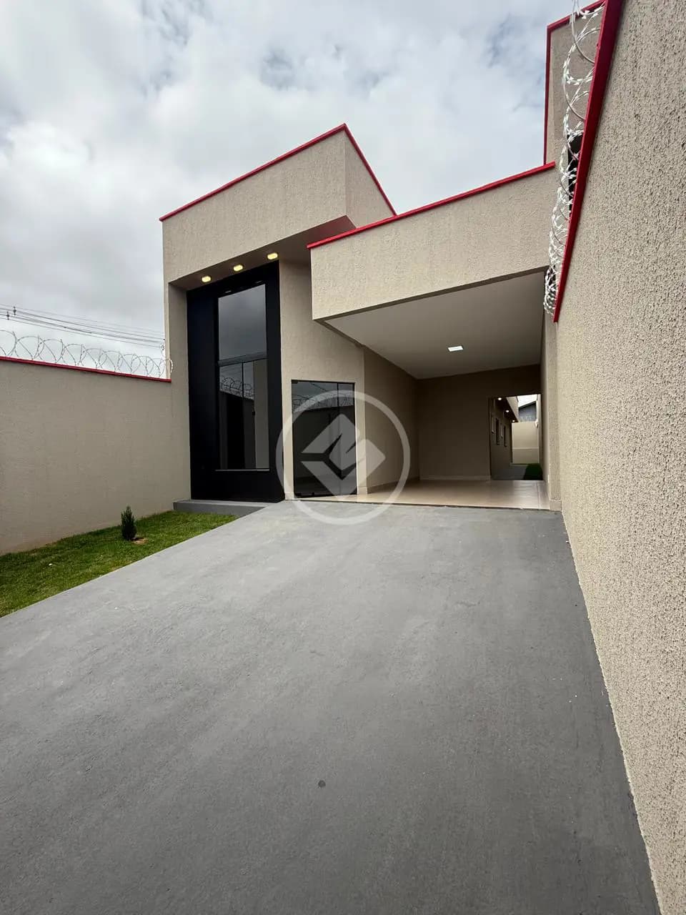 Para viver em uma  linda casa com 3 quartos em localização privilegiada!