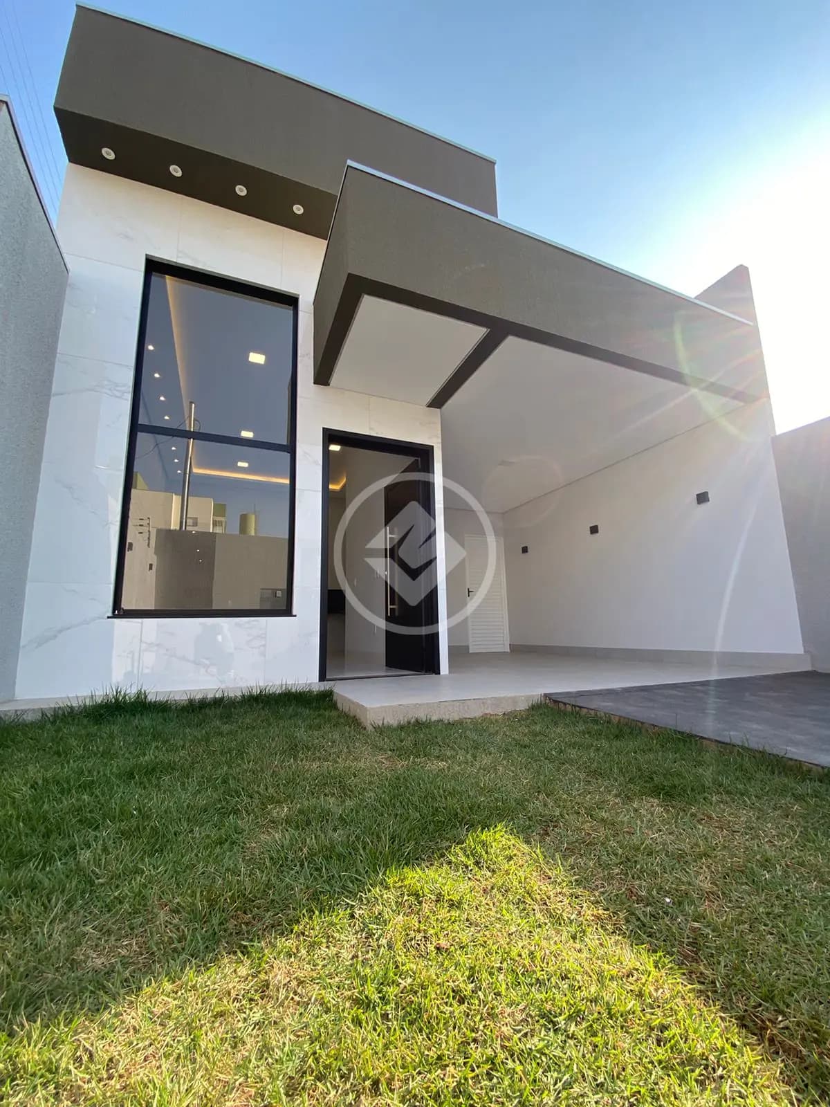 CASA TÉRREA NOVA 3 QUARTOS SENDO UMA SUÍTE - VILA PIRINEU - VÁRZEA GRANDE - MT