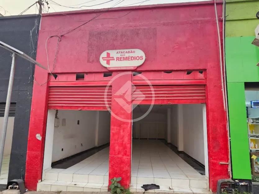 Salão Comercial na Rua Joaquim Murtinho no miolo do Centro de Cuiabá