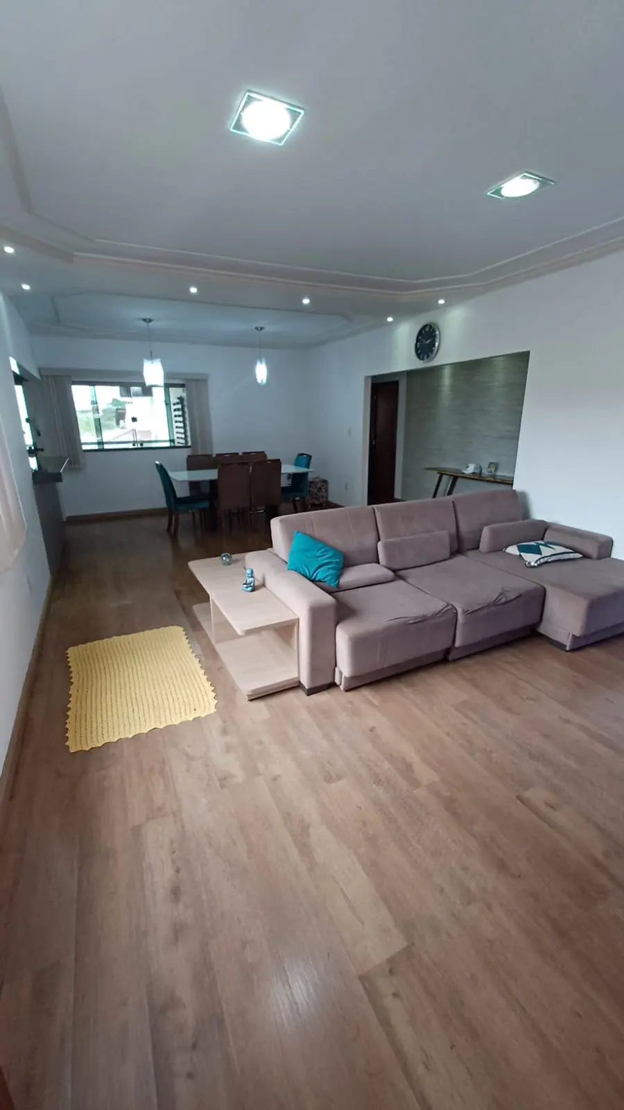 Descrição de Casa Maravilhosa de Dois Andares: