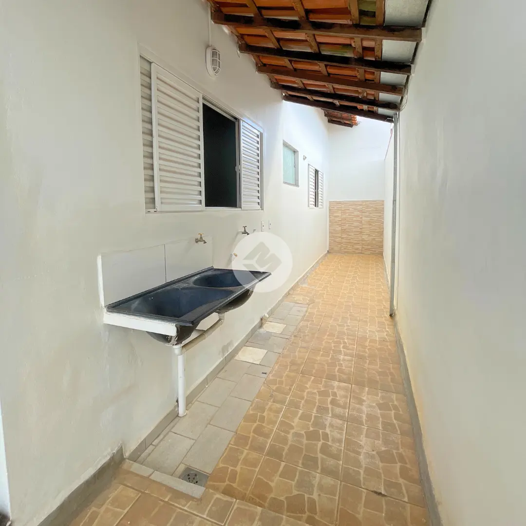 Casa 6 quartos no Guilhermina Vieira Chaer, Araxá — foto 3 de 6