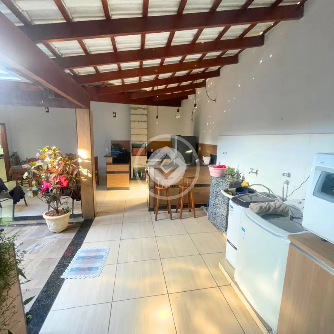 Casa 4 quartos no Pão-de-Açúcar, Araxá — foto 2 de 6