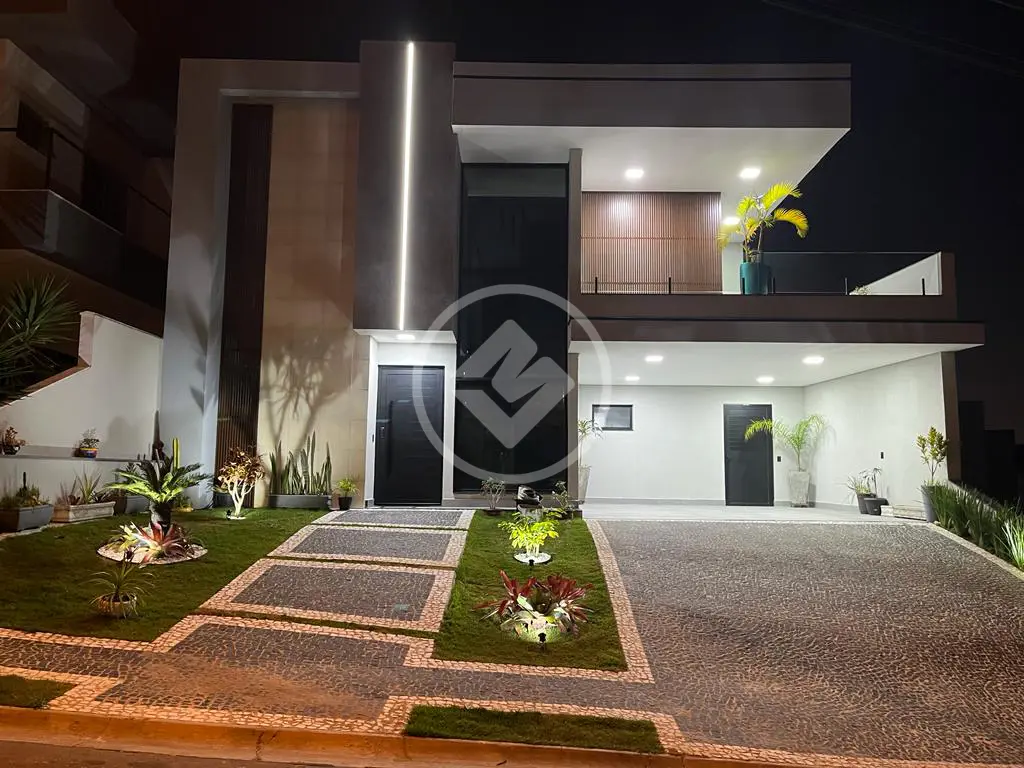 Casa em Condomínio em Valinhos