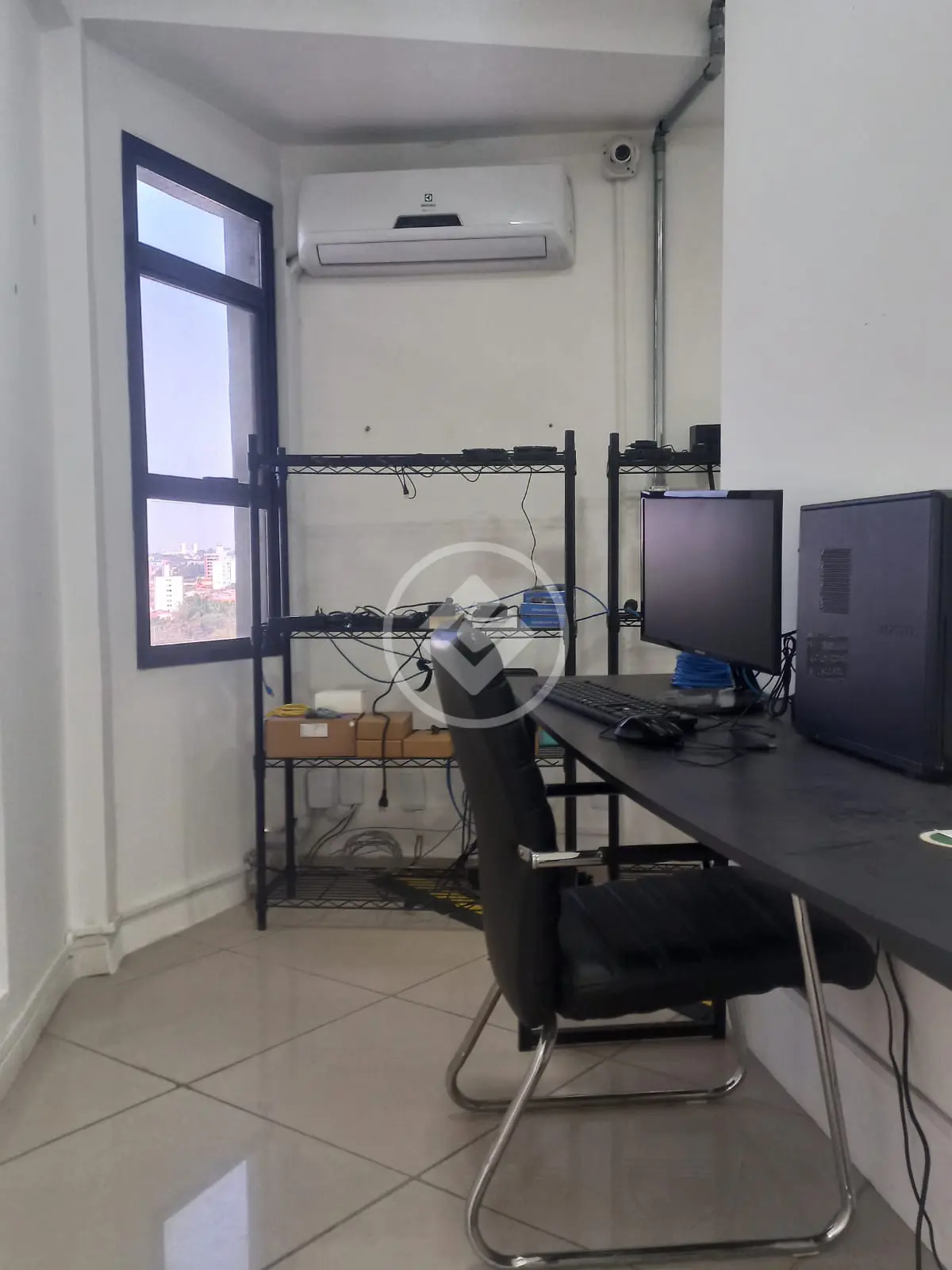 Sala comercial de 66m² próximo ao Bosque