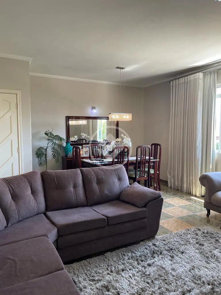 Casa de 171m² com 3 dormitórios