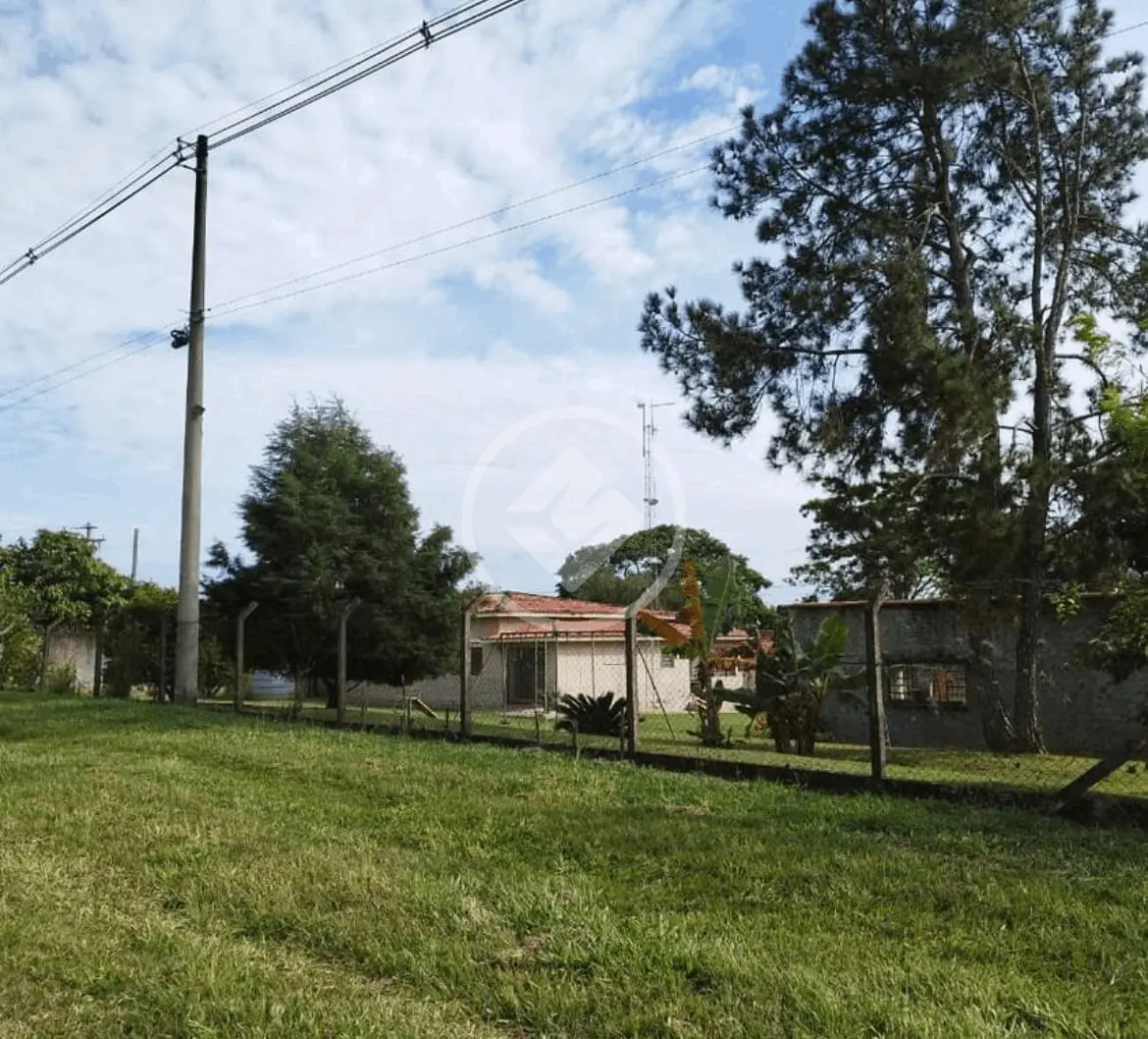 SITIO PLANO COM ÓTIMA LOCALIZAÇÃO