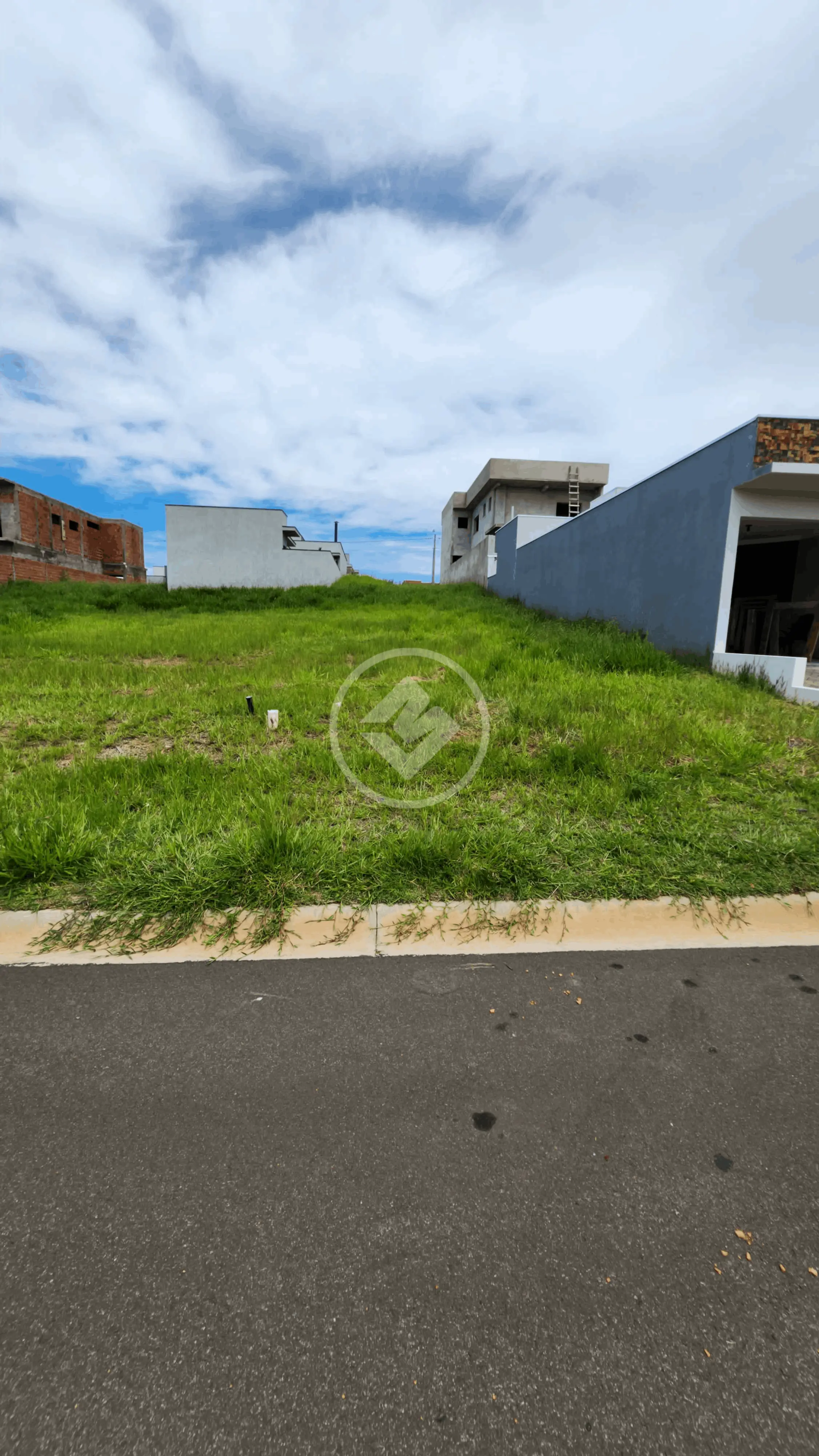 Terreno em condomíni - Monte Mor / SP