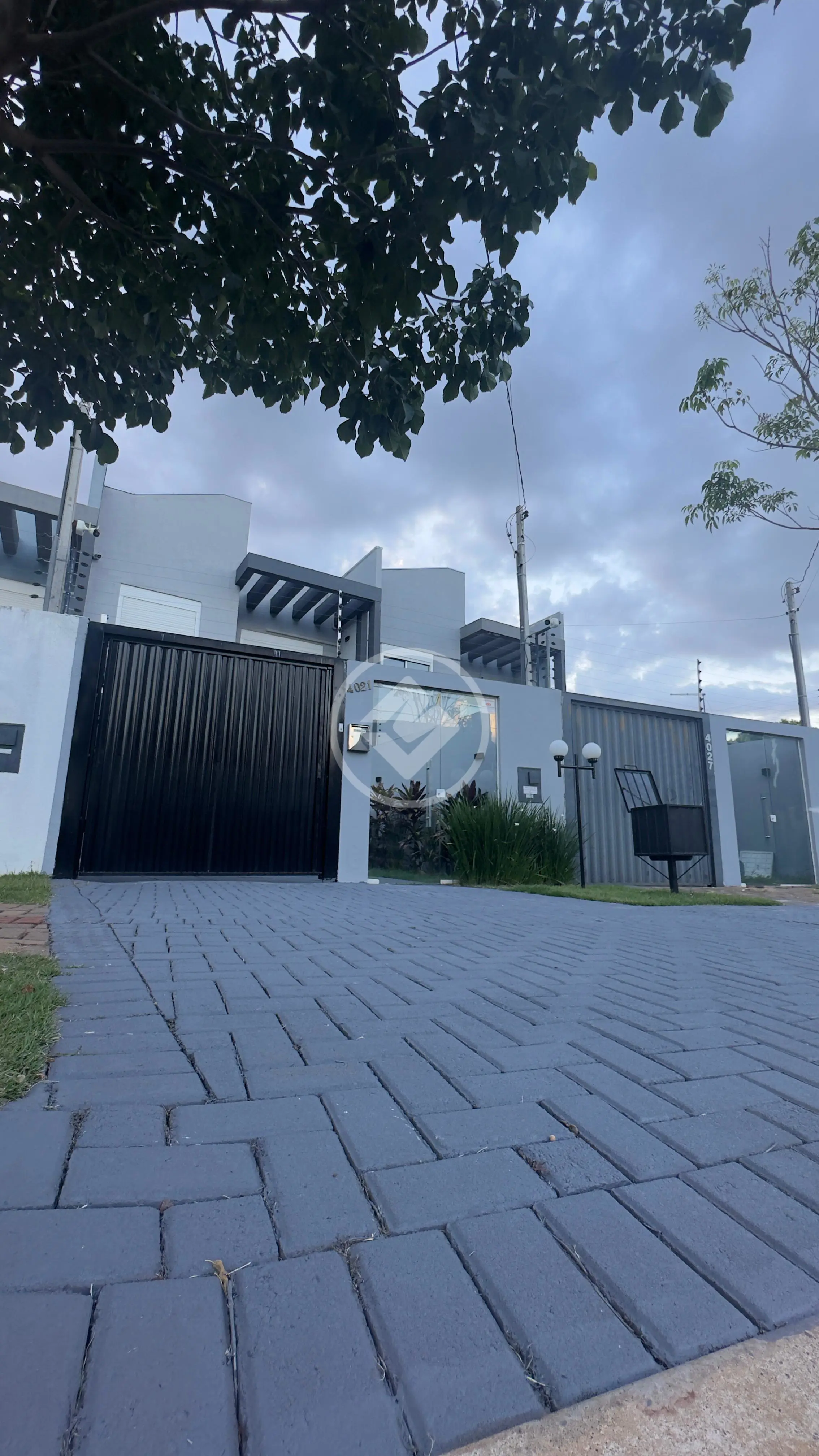 Sobrado Country, Cascavel - PR — foto 1