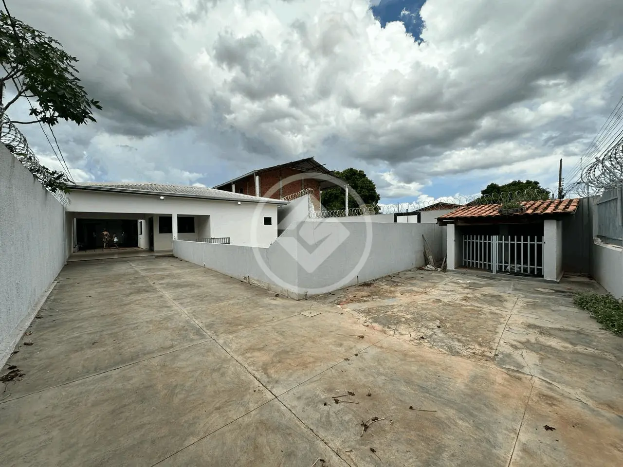 Casa térrea com 2 suites sendo uma com closet no Bairro São Jose, Cuiabá MT R$380.000,00