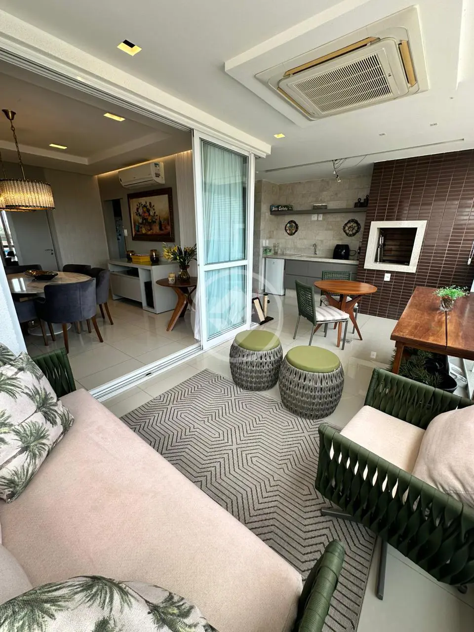 Apartamento à venda com 3 suites no bairro Jardim das Americas, Cuiabá MT R$1.950.000,00