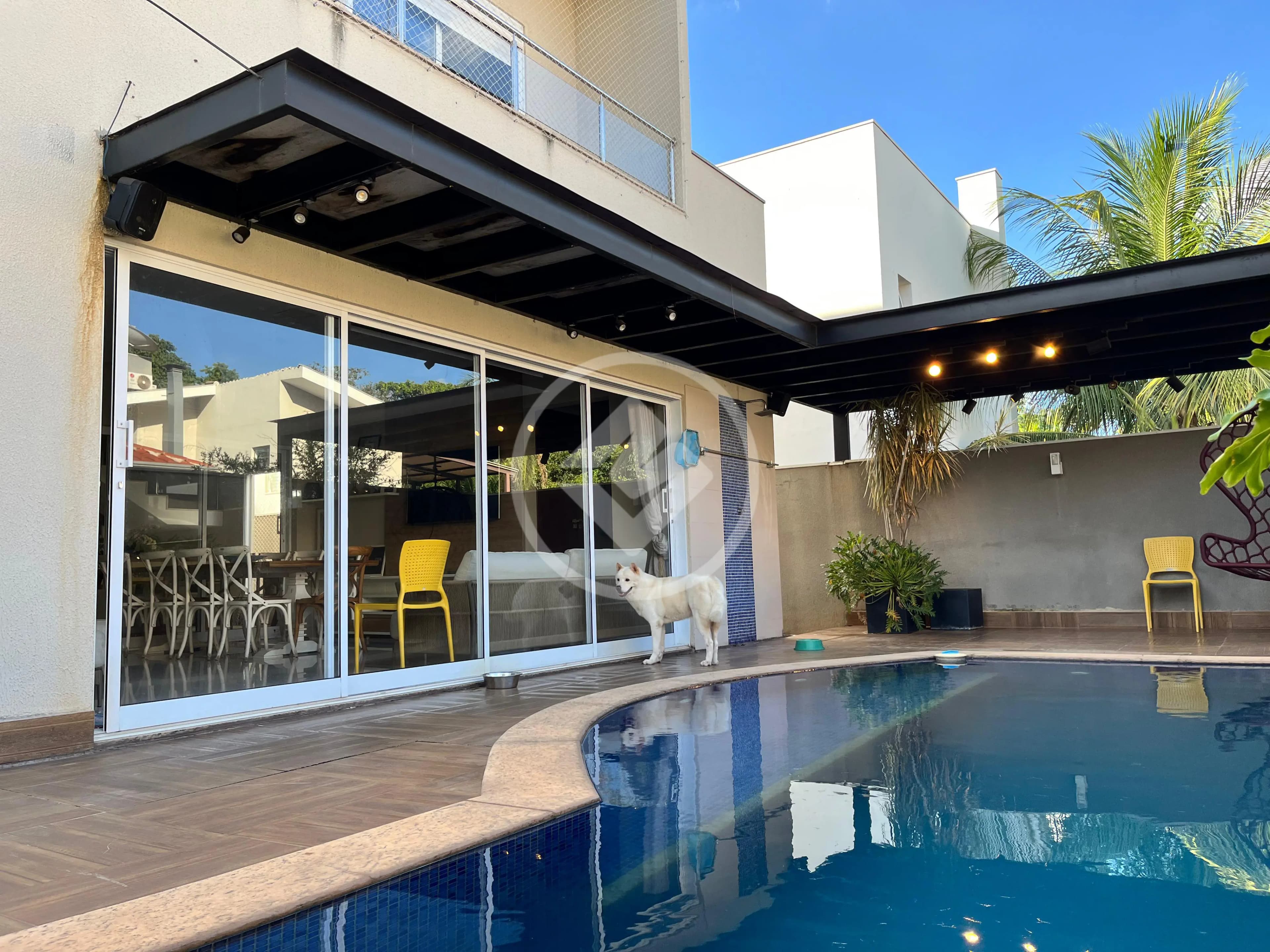 Sobrada á Venda no Condominio Belvedere l, 368m2 de Terreno, 3 suítes sendo uma master com closet  (Todas com sacada), Cuiabá MT R$ 2.800.000,00