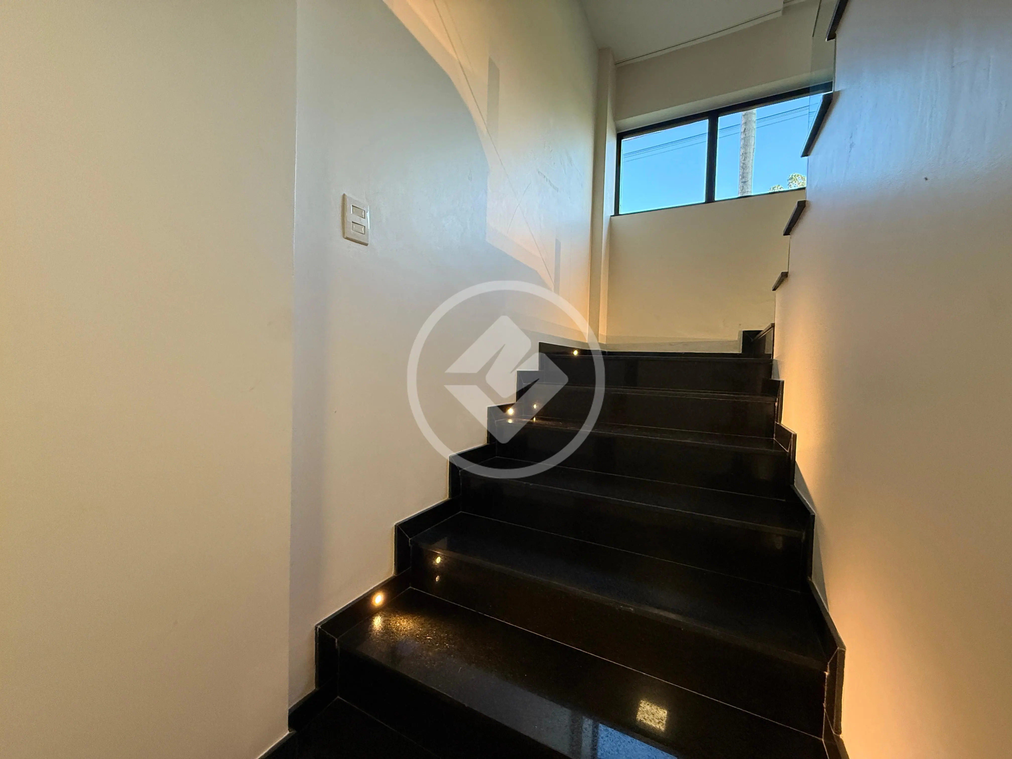 Casa Condomínio 4 quartos no CONDOMINIO FLORAIS ITALIA, Cuiabá — foto 5 de 6