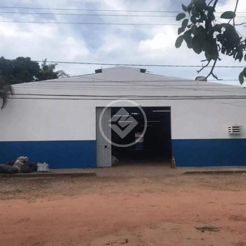 excelente oportunidade de barracão AV FERNANDO CORREIA
