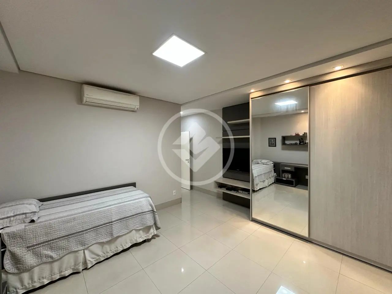 Casa Condomínio 4 quartos no JARDIM ITÁLIA, Cuiabá — foto 3 de 6