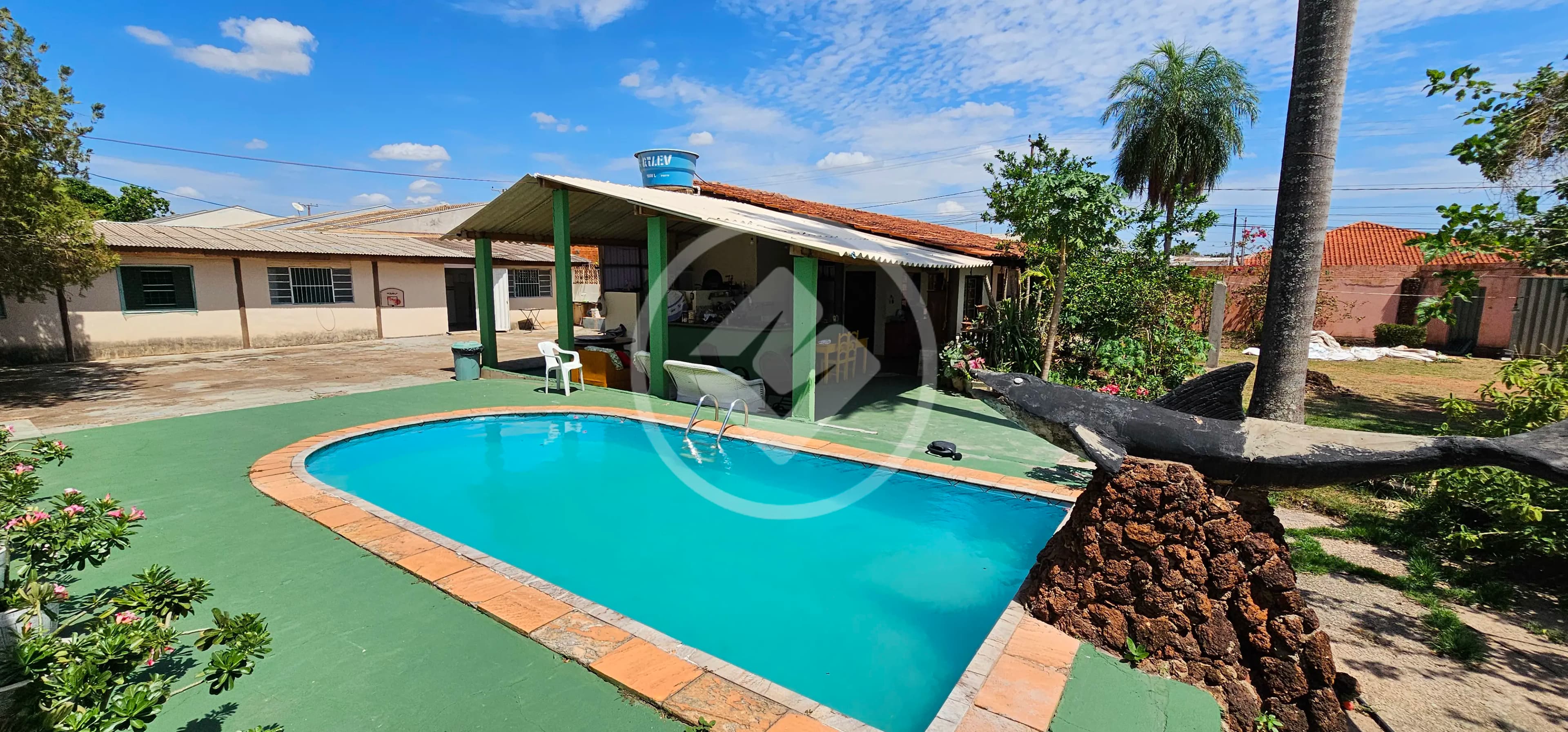 Casa com Piscina no Canelas Várzea Grande