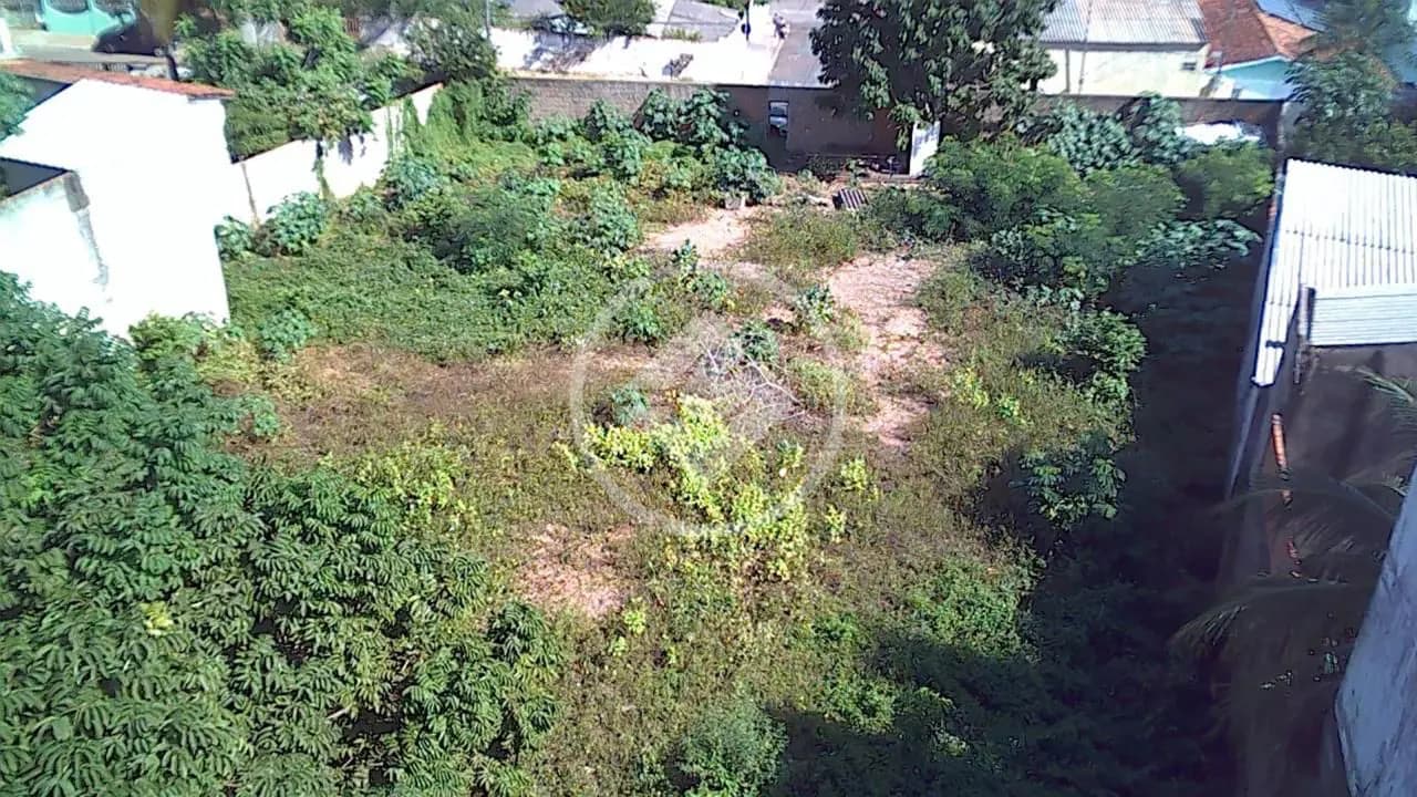 *Exclusiva Oportunidade de Investimento* *Bairro Dom Aquino*              ✅ Acesso à duas ruas distintas; ✅ Localização privilegiada; ✅ A apenas 200m da Avenida Miguel Sutil; ✅ A apenas 200m da Avenida General Mello; ✅ Todo murado; ✅ Possibilidade de desmembramento em 8 lotes residenciais; ✅ Topografia pronta; ✅ Aceita financiamento. ✔️Aceita carro e terreno como entrada; ✔️Possibilidade de parcelar a entrada diretamente com a construtora.