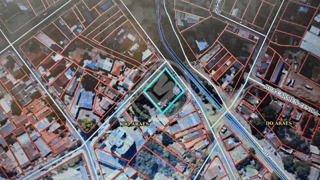 TERRENO DE ESQUINA - COM ÓTIMA LOCALIZAÇÃO - R$ 810.000,00 - BAIRRO ARAES, CUIABA - MATO GROSSO