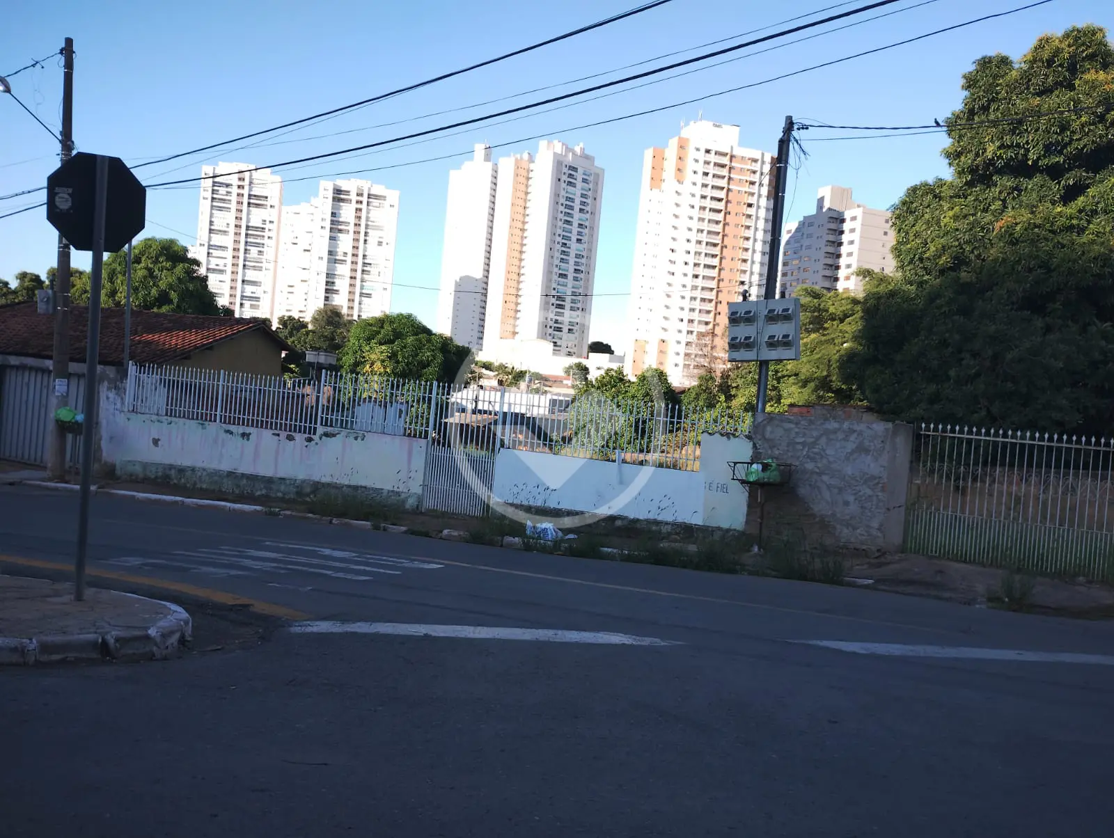 Terreno a venda no bairro Santa Rosa - Cuiabá - MT , valor: R$ 700.000,00