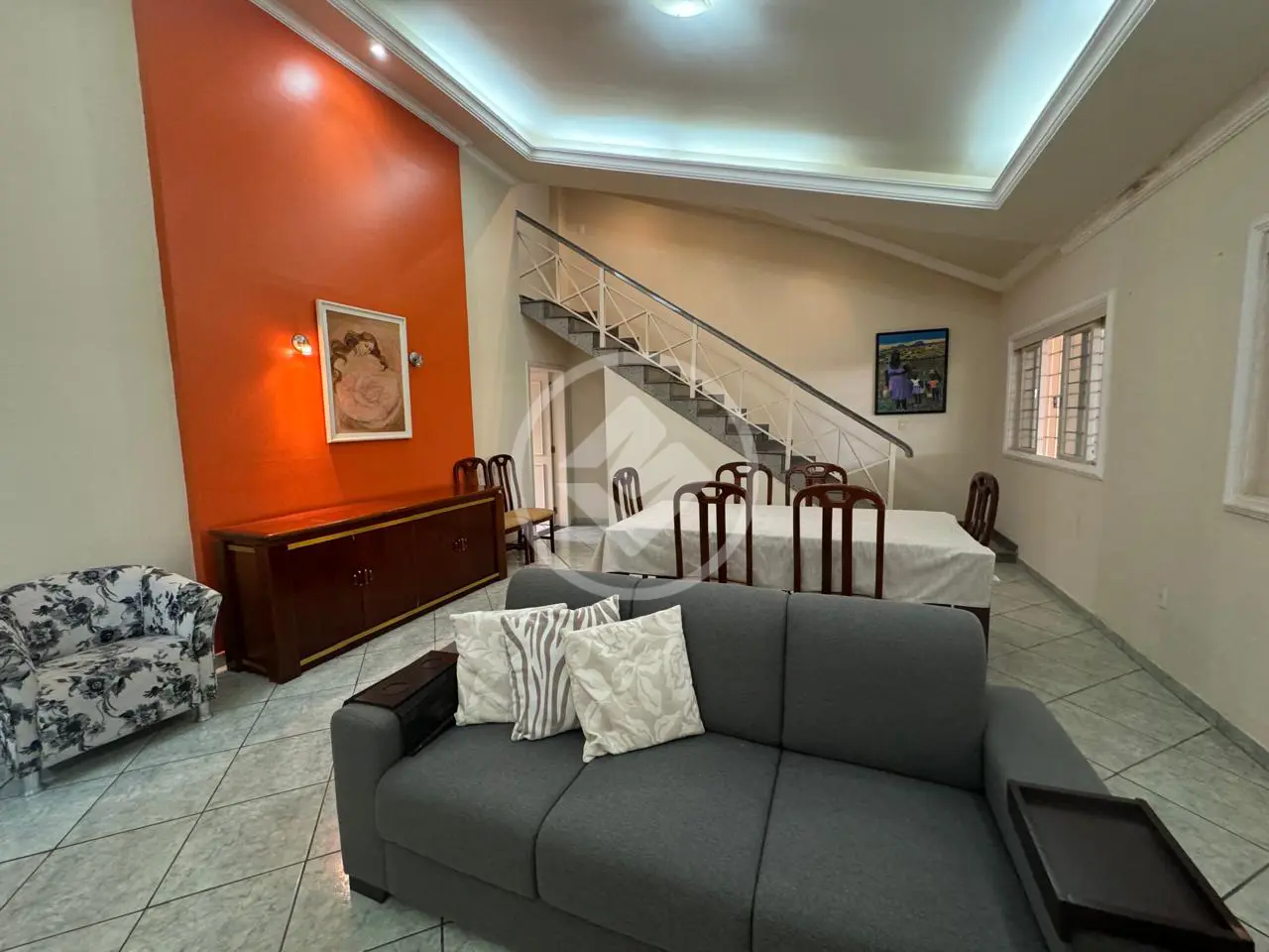 CASA RESIDENCIAL/COMERCIAL NO SHANGRI-LÁ - 4 QUARTOS + MEZANINO.