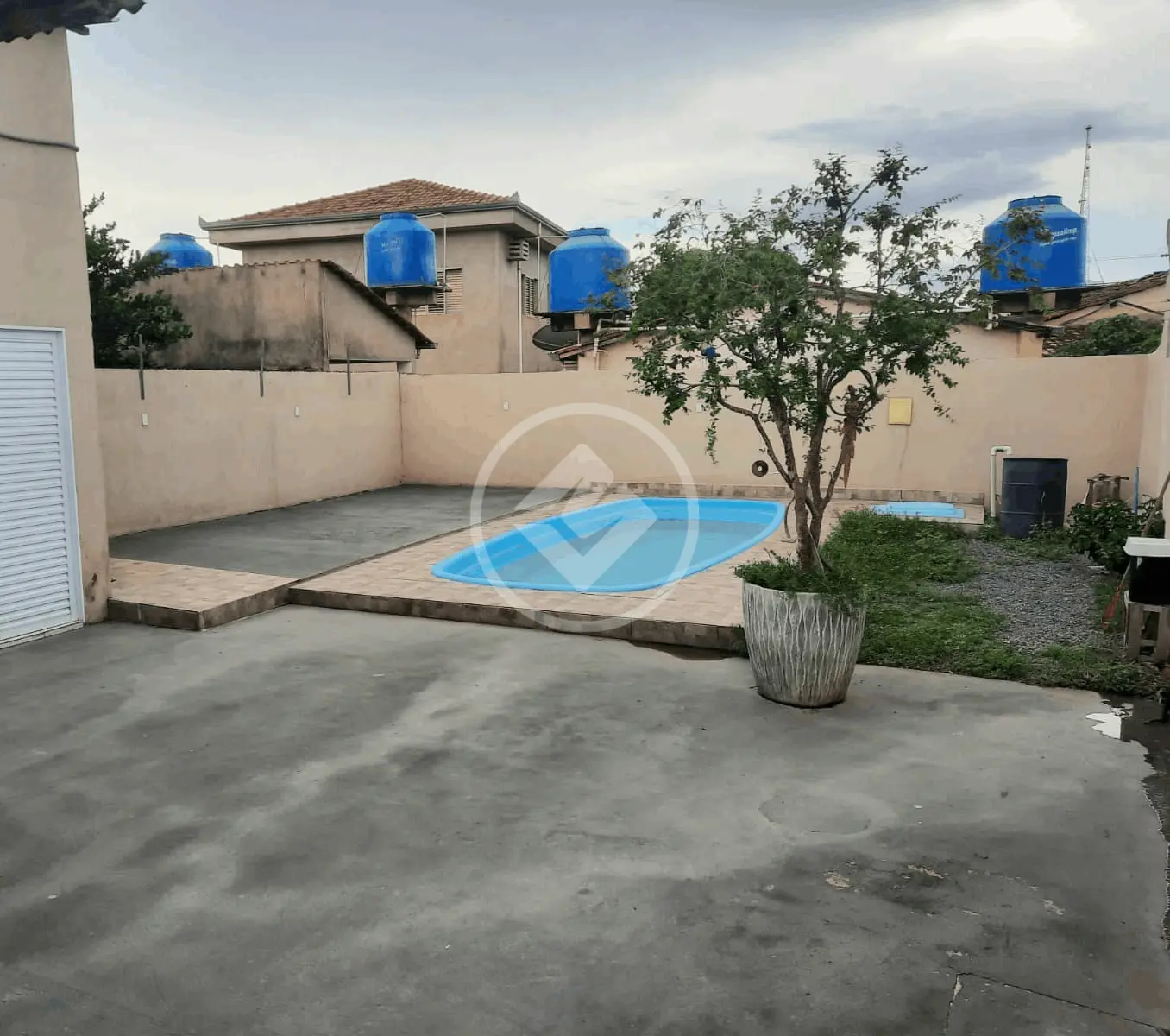 Casa térrea à venda com dois dormitórios no bairro Alvorada, Cuiabá MT R$310.000,00