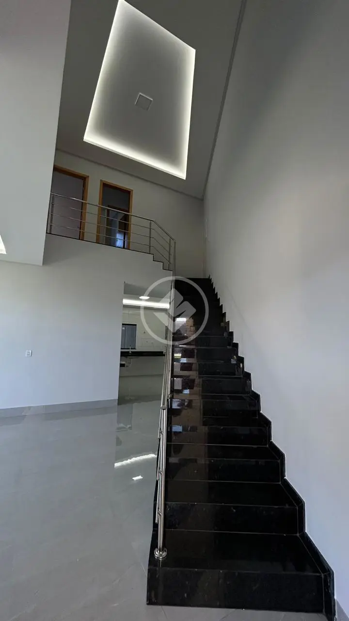 Sobrado 3 quartos no Residencial Canadá, Goiânia — foto 3 de 6