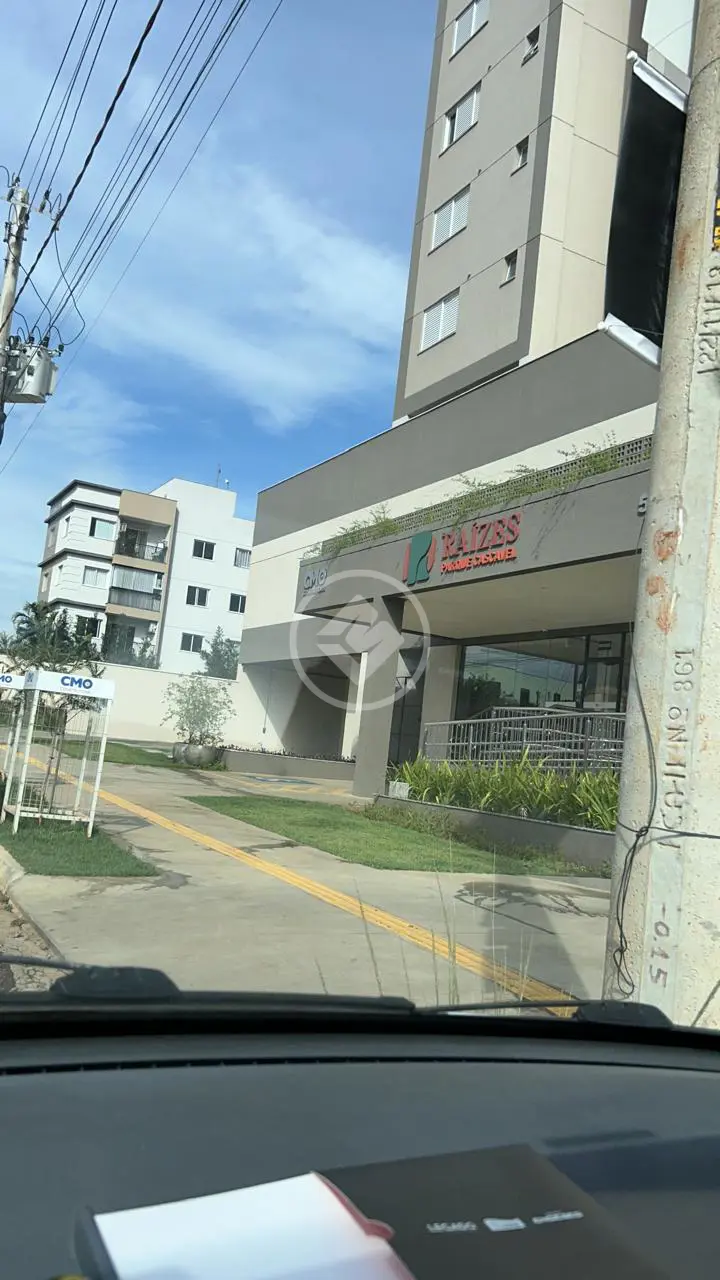 APARTAMENTO 2 Q 2 VAGAS DE GARAGEM + ESCANINHO