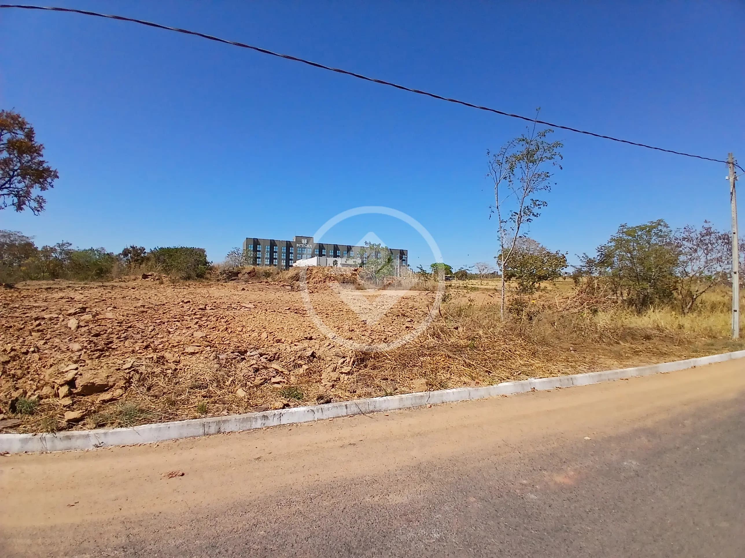 TERRENO EM FRENTE A FACULDADE INTEGRA