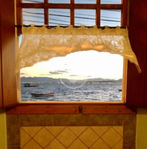 Casa Comercial 3 quartos no Sambaqui, Florianópolis — foto 3 de 6