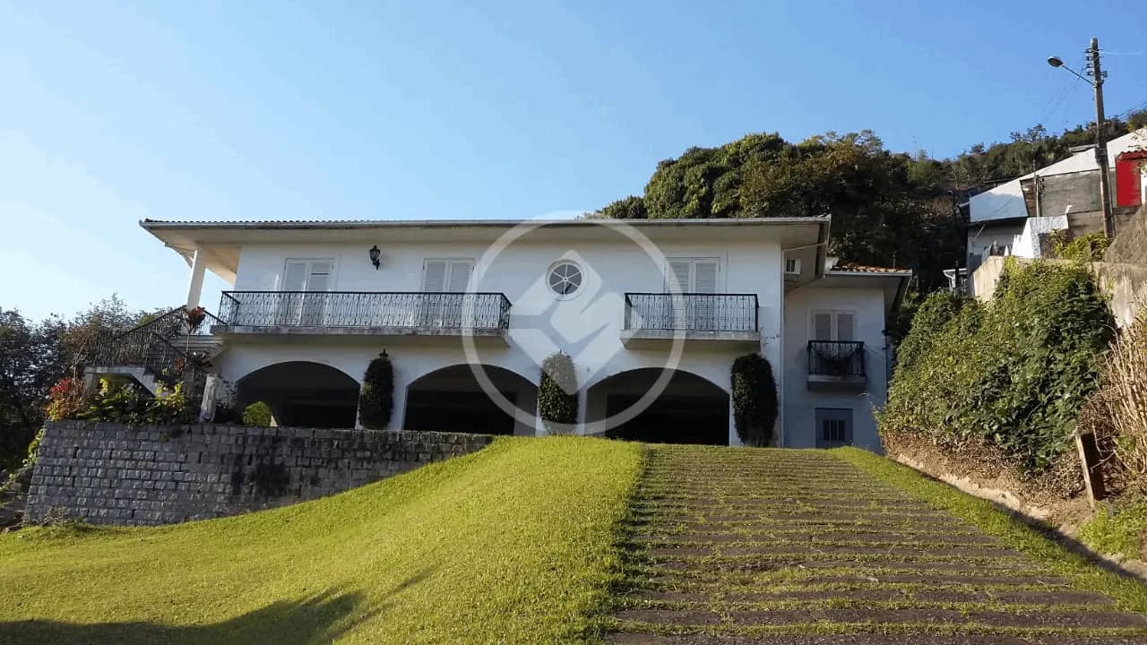 Terreno com 7.575,819 em Carvoeira