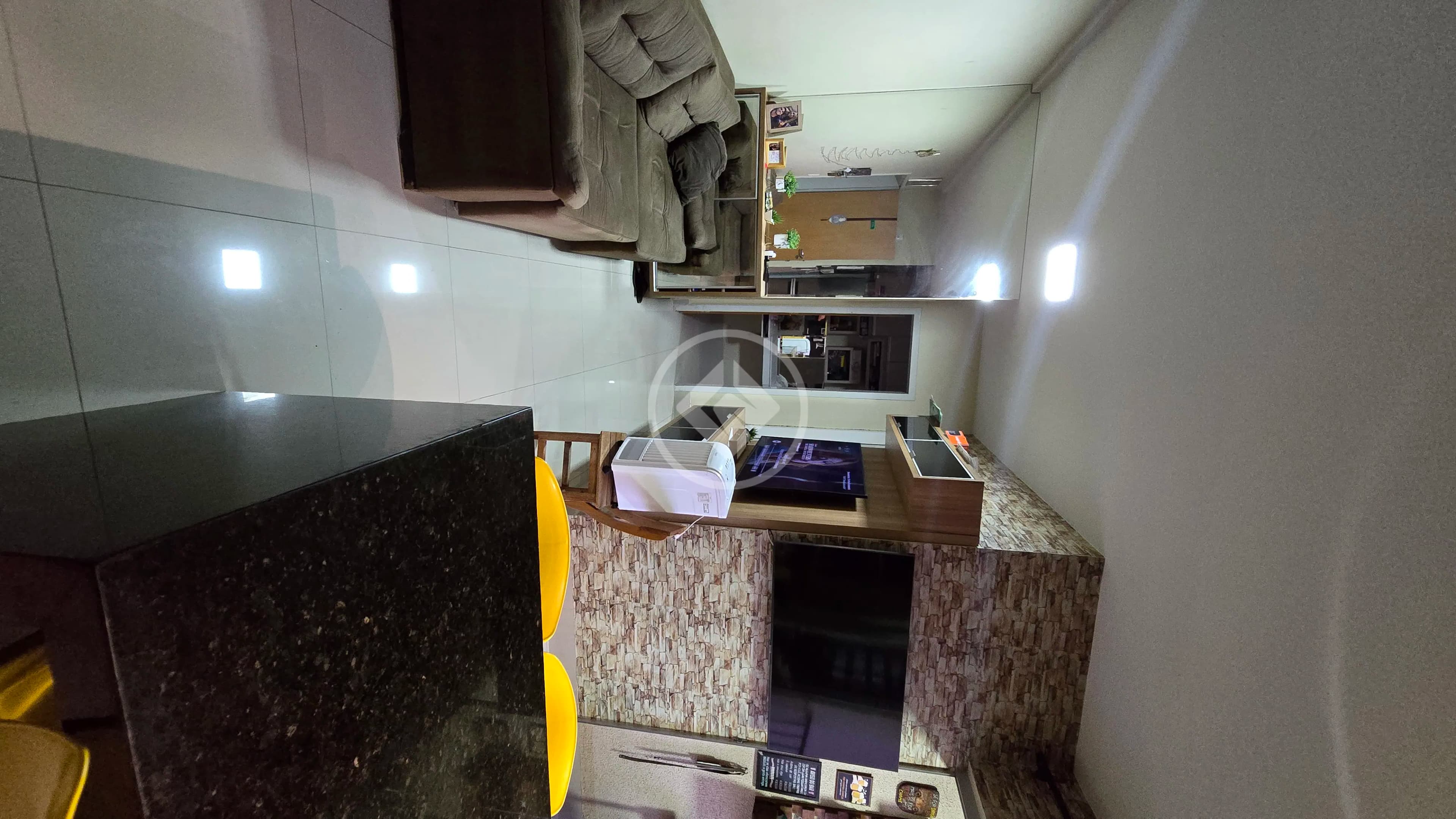 Apartamento 2/4 sofisticado, completo em armários e detalhes de alto padrão!