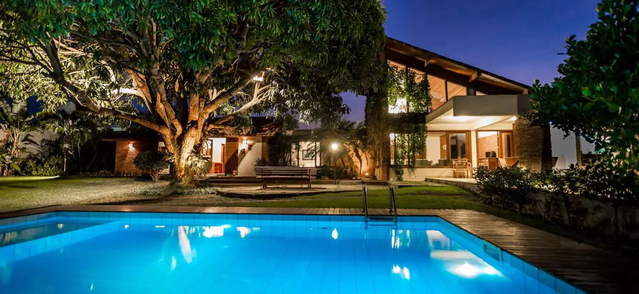 Casa de alto padrão com 4 suítes à venda no São Judas Tadeu - Guarapari/ES