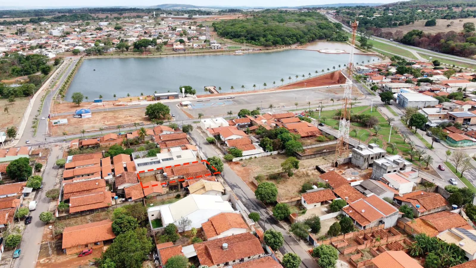 Casa bairro Nazaré, Hidrolândia - GO — foto 2