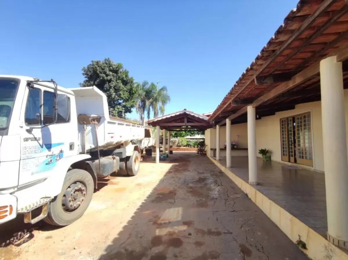 Casa 3 quartos no bairro Nazaré, Hidrolândia — foto 5 de 6