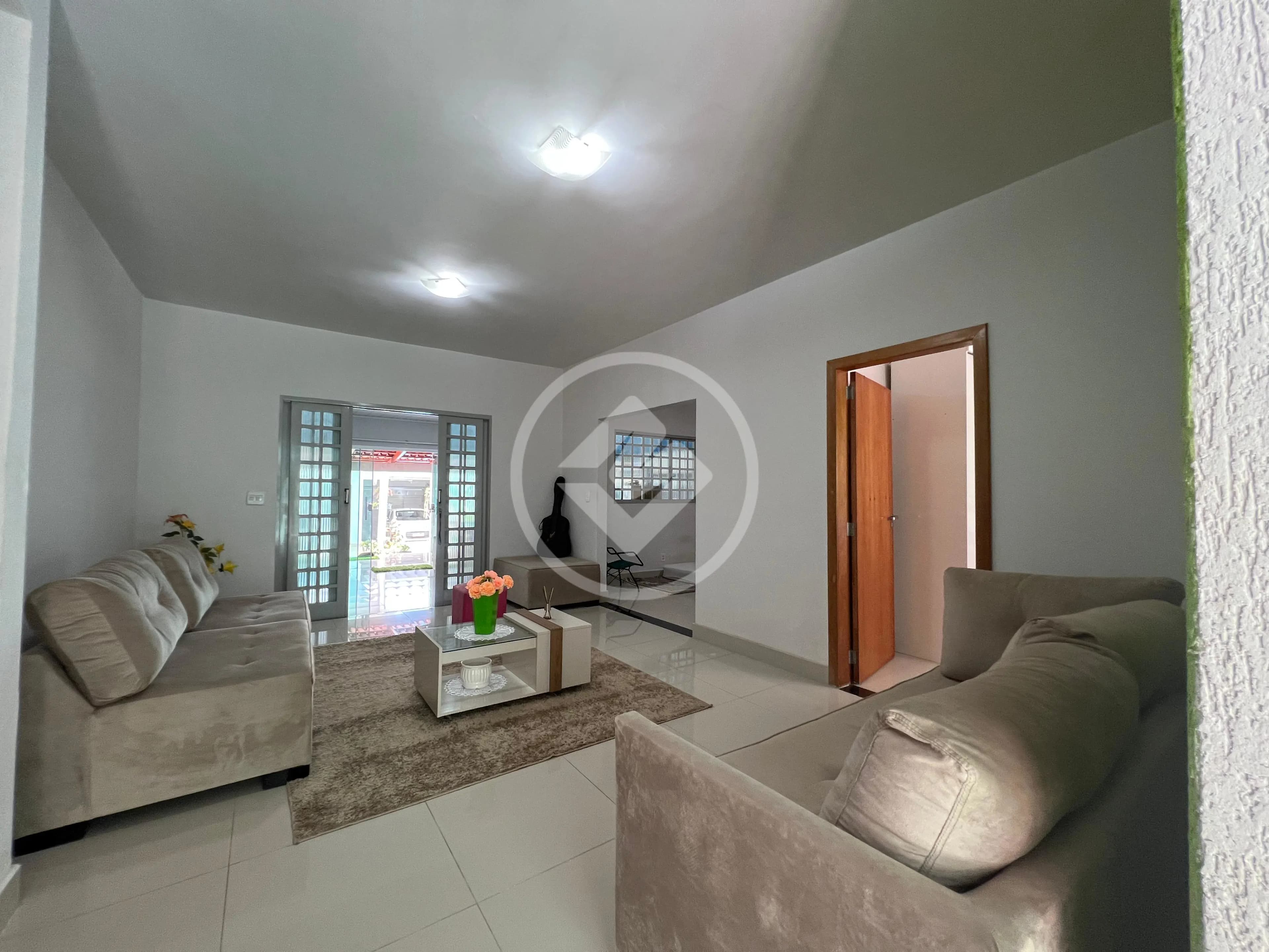 Casa 3 quartos no Mansões Paraíso, Aparecida de Goiânia — foto 2 de 6