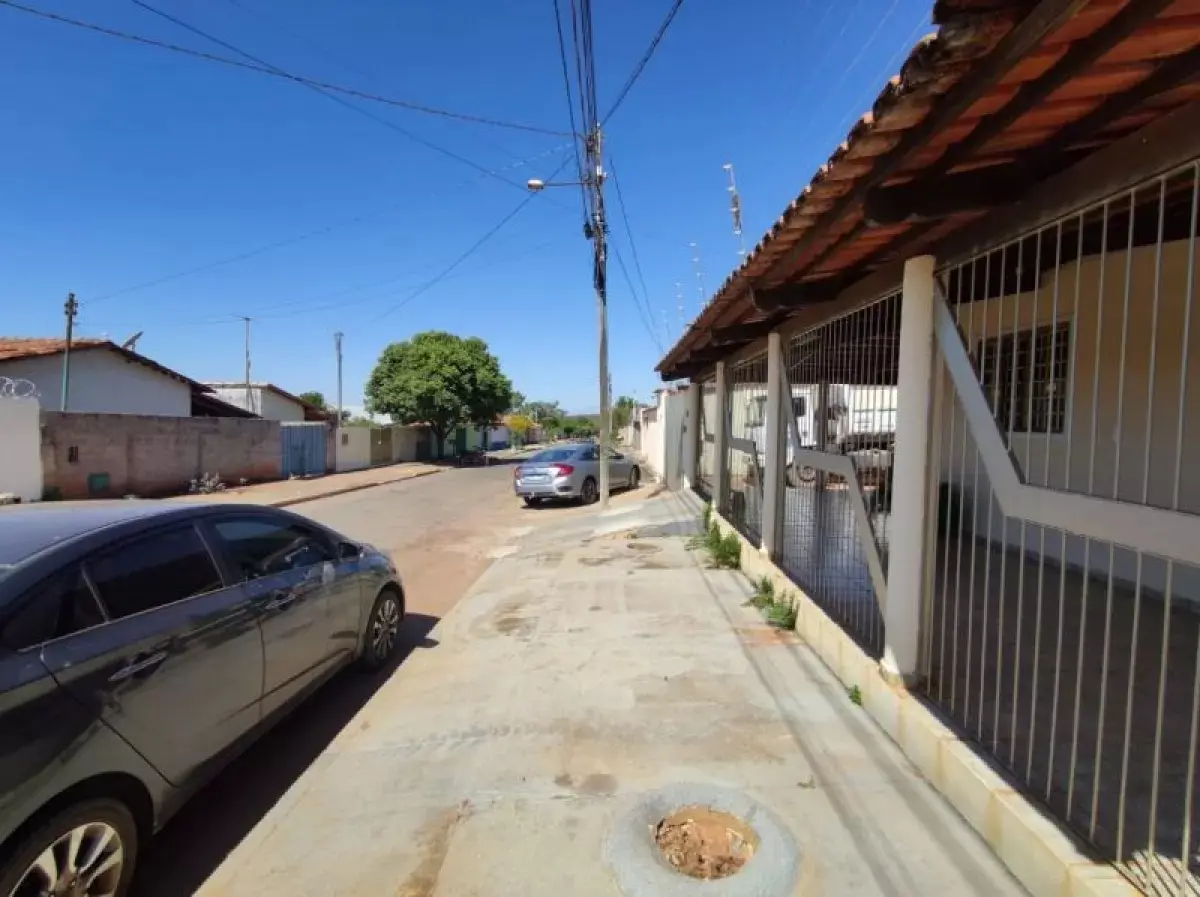 Casa 3 quartos no bairro Nazaré, Hidrolândia — foto 3 de 6