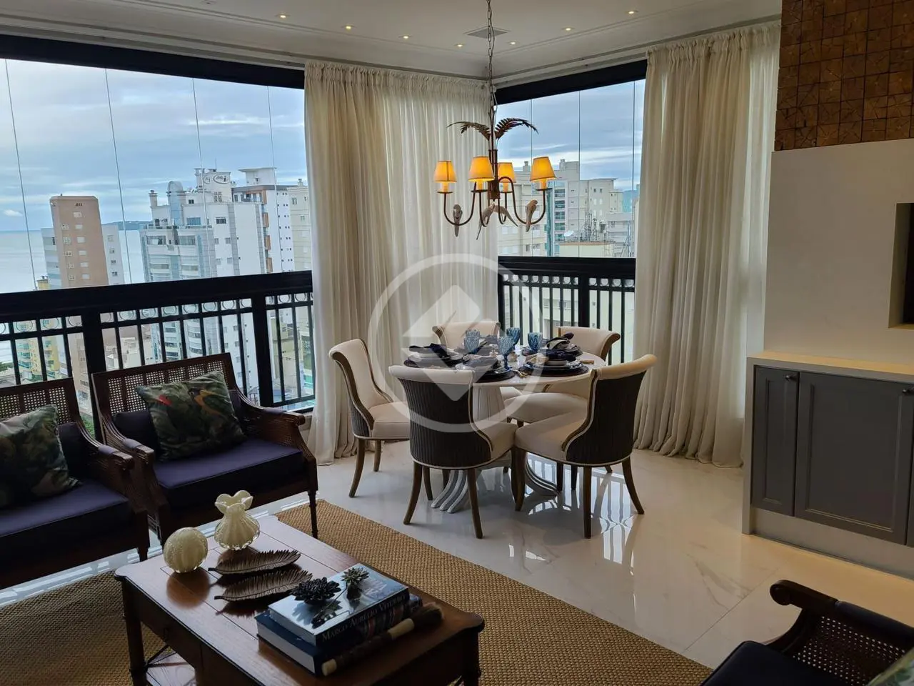 Apartamento 4 quartos no Meia Praia, Itapema — foto 4 de 6