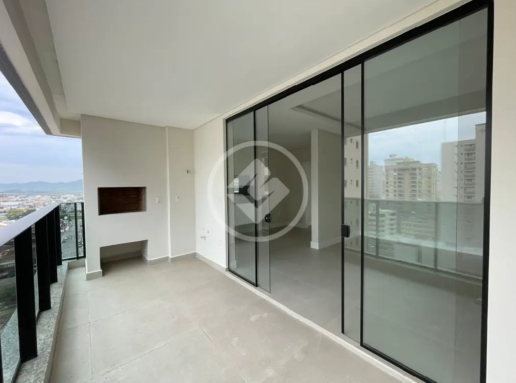 Apartamento 3 quartos no Meia Praia, Itapema — foto 3 de 6