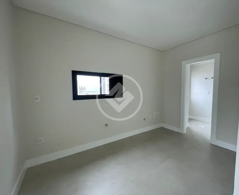 Apartamento 3 quartos no Meia Praia, Itapema — foto 5 de 6