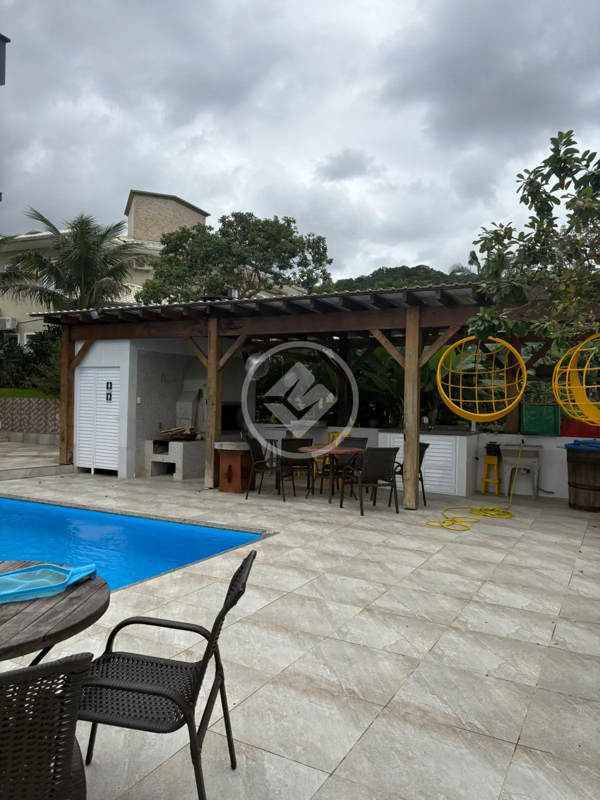 Casa 3 quartos no Meia Praia, Itapema — foto 3 de 6