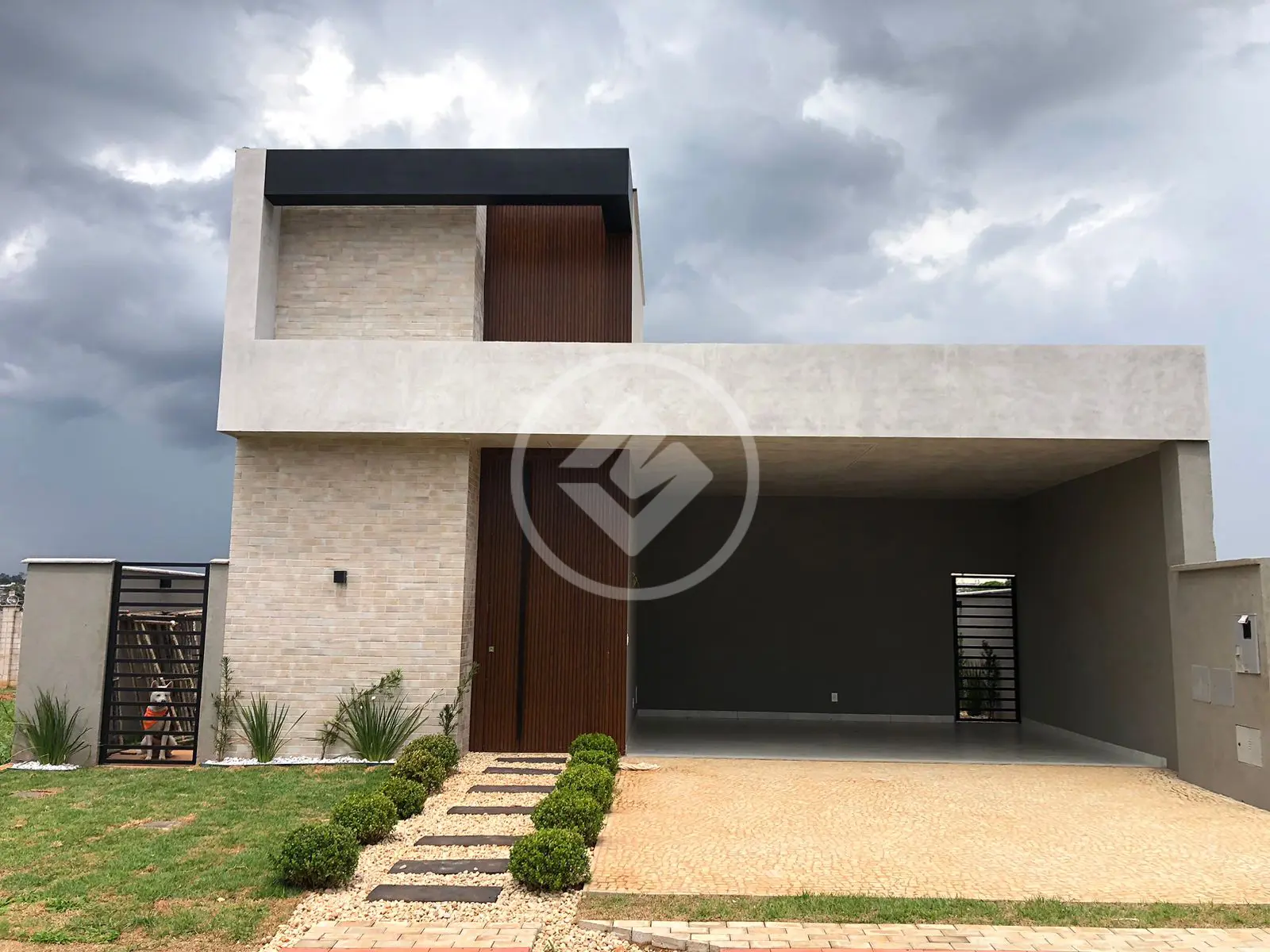 REF: Office2342 Casa no Jardim Cristal, sendo 3 quartos com 152m², Aparecida de Goiânia -GO