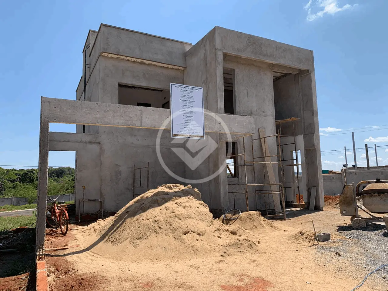 REF: OFFICE2227 Casa no condomínio Rosas de Leiria, sendo 4 suíte com 327m², Goianira - GO