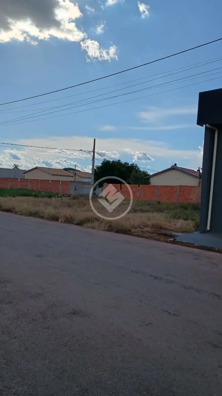TERRENO COM ÁREA DE413,5 m2 NO RESIDENCIAL UNIVERSITÁRIO