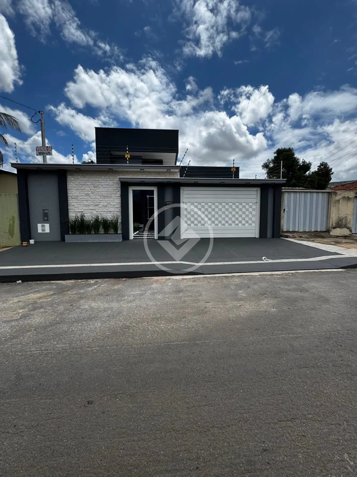 Casa de Alto Padrão Pronta para Morar – Setor Garavelo
