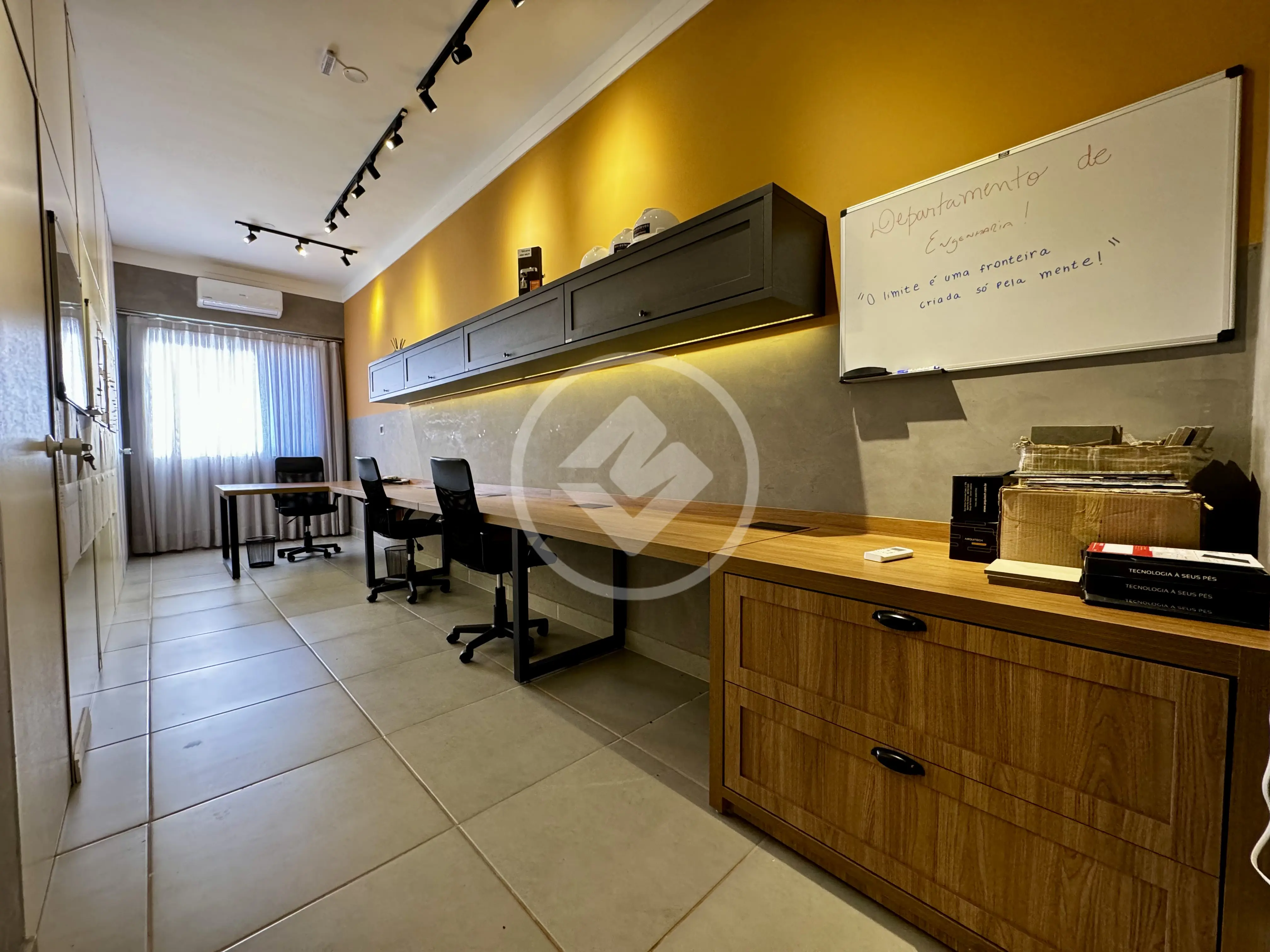 Sala Comercial Av. do Café