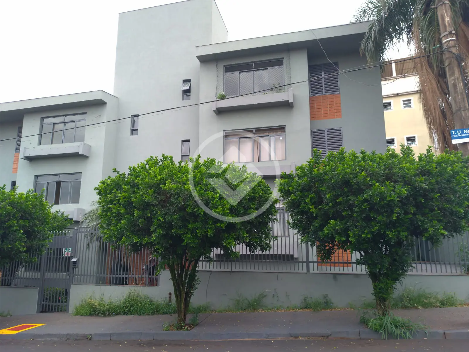 APARTAMENTO NO PRES. MEDICI