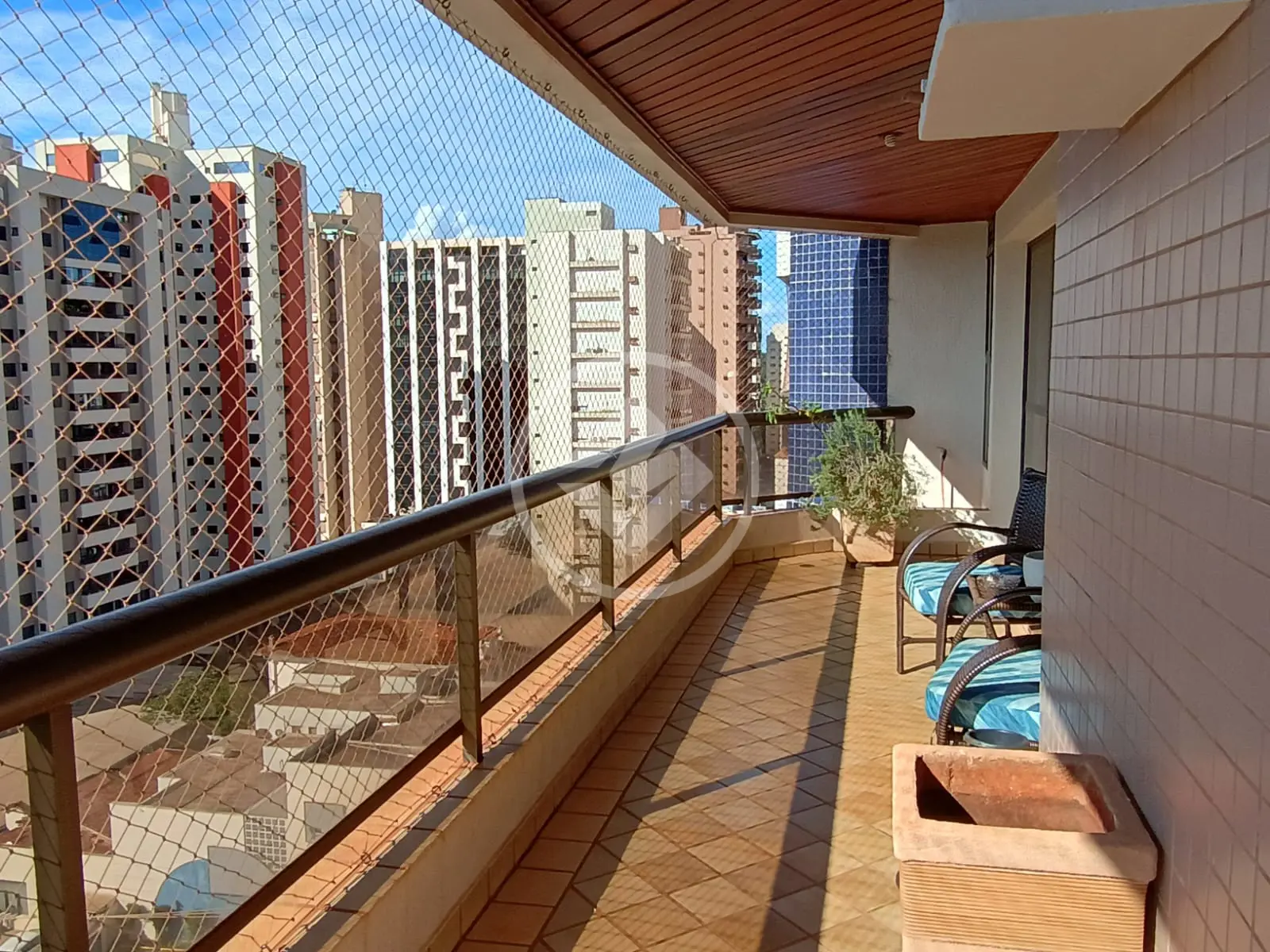 APARTAMENTO CENTRO